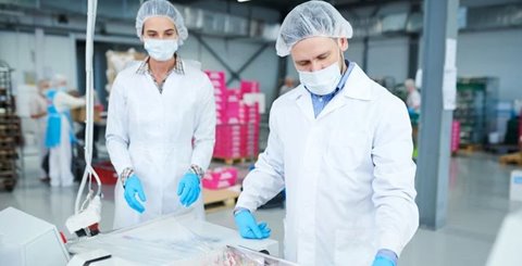 Traceability in Food Manufacturing: A Holistic and Technology-Driven Approach